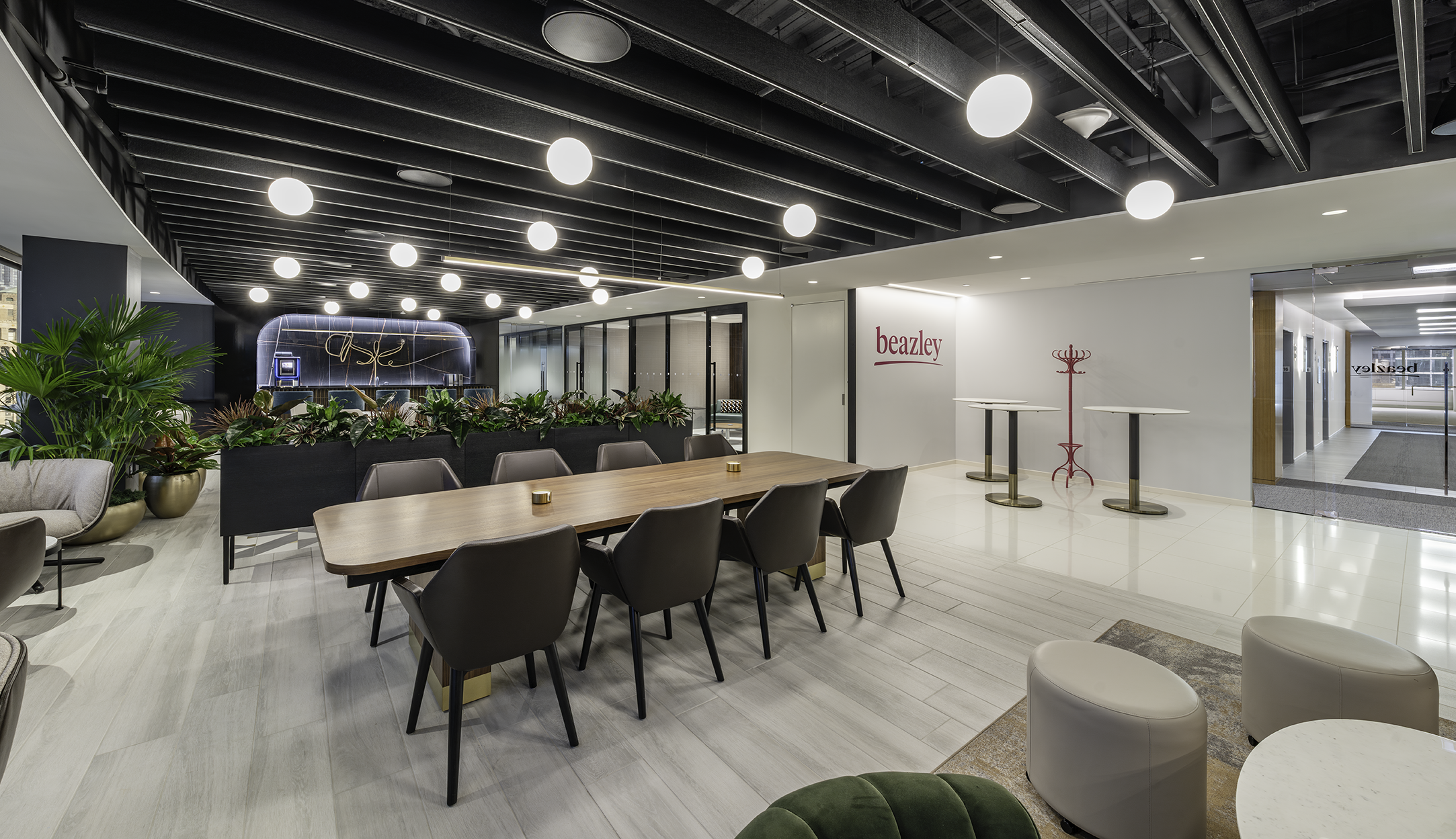 beazley group-office relocation-333 west wacker_collaboration branding elevator lobby